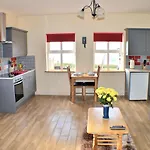 Sea Breeze Apartment
